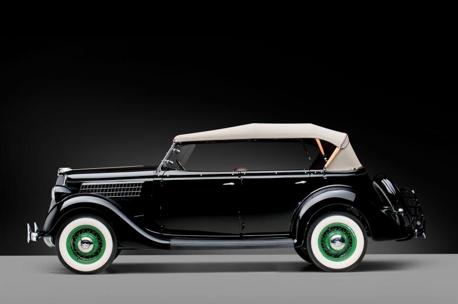  Ford DeLuxe Phaeton 1935 года  (фото 11 из 33)